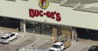 Triple murder suspect crashes into Ennis Buc-ee’s, shoots himself after injuring woman