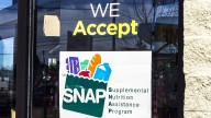 No SNAP food benefits in November if government shutdown continues, USDA tells states