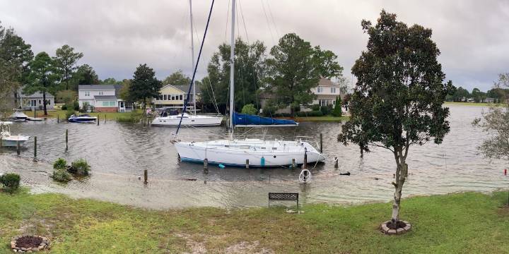Coastal flooding continues to impact New Bern as high tide rolls in