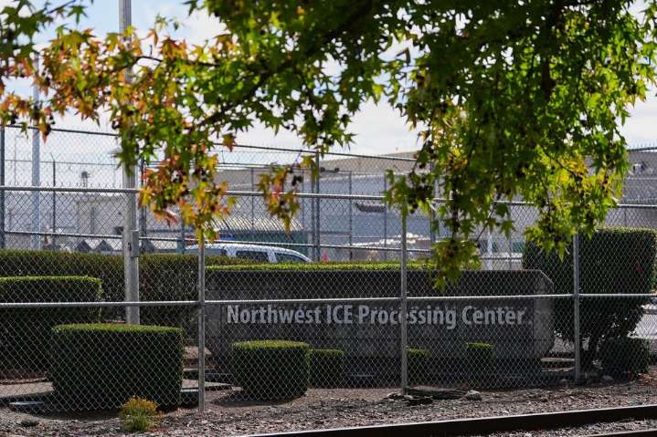 Feeling hopeless in custody, many drop claims to remain in the US, leave voluntarily