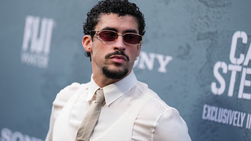 Funcionario del Gobierno de Trump dice que agentes de ICE estarán en el espectáculo de Bad Bunny en el Super Bowl