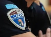 Seis heridos al colisionar un coche contra una terraza