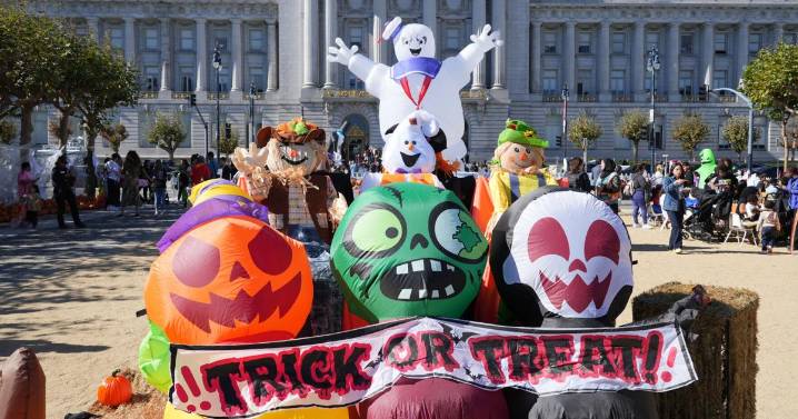 One of San Francisco's most troubled neighborhoods brings a pumpkin patch to its children