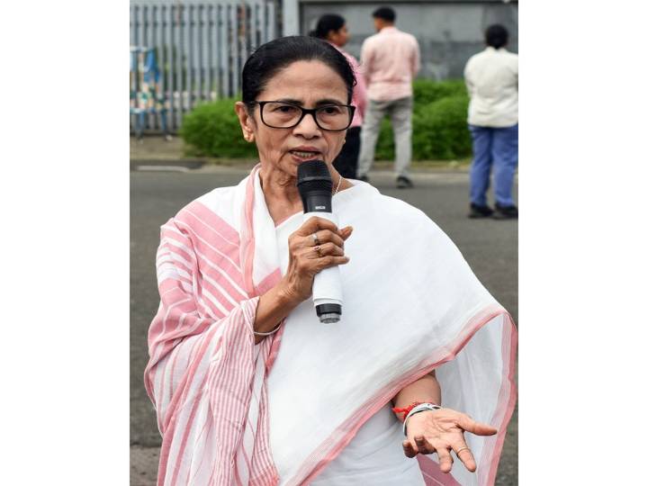 Mamata Banerjee Accuses DVC of Water Mismanagement Amid Festive Season