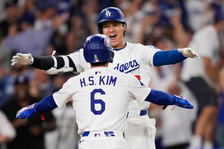 LA Dodgers beat Philadelphia Phillies 2-1 in 11, advance to NLCS