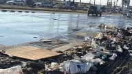 Pon la basura en su lugar; así quedaron rejillas del Parque Central