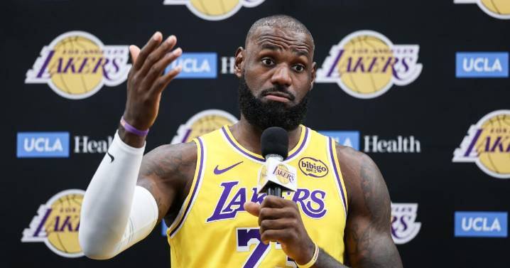 LeBron James to miss Lakers' opening game because of sciatica issue