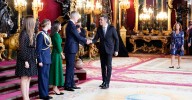 Sánchez se ausenta del tradicional corrillo con periodistas tras saludar a los Reyes en la recepción del Palacio Real