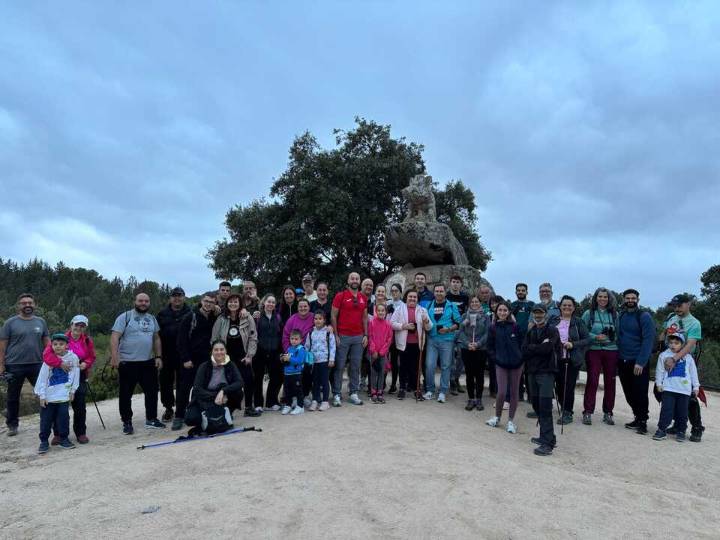 Vecinos de Torredelcampo disfrutan de la berrea en Sierra Morena