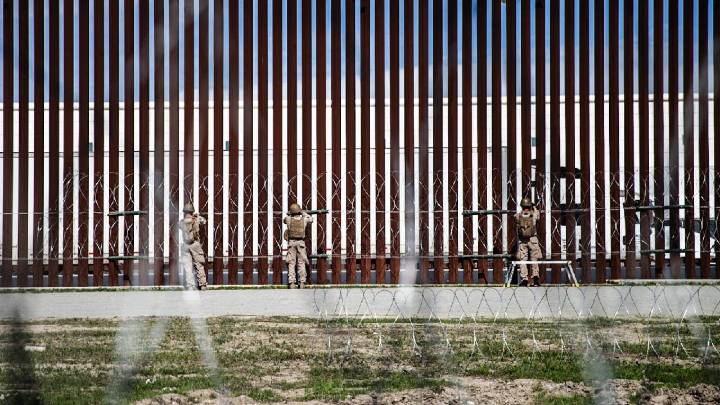 Estados Unidos aplicará una multa de 5 mil dólares a quienes crucen ilegalmente la frontera