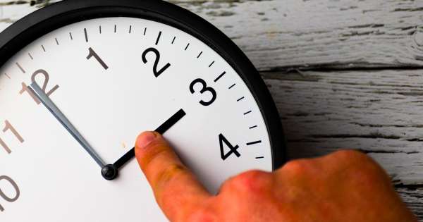Se acerca el cambio de hora en Estados Unidos: en qué momento exacto hay que ajustar los relojes en 2025