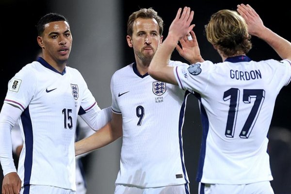Inglaterra goleó y es el primer clasificado de Europa al Mundial 2026