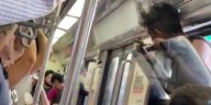 Muere hombre tras caer del tren ligero de Guadalajara, iba colgando de la ventana