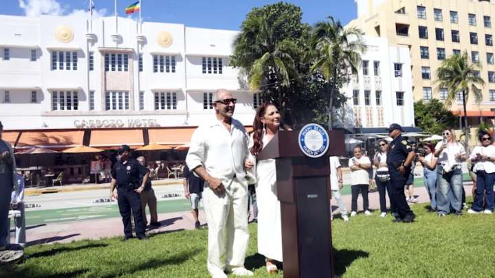 Miami Beach nombró una calle en honor a la cantante cubana Gloria Estefan