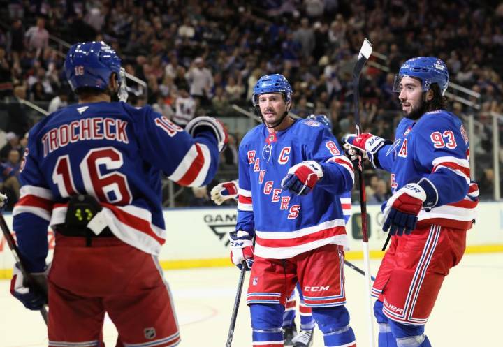 FanDuel promo code: Earn $300 in bonus bets with winning $5 wager on  Rangers vs. Devils