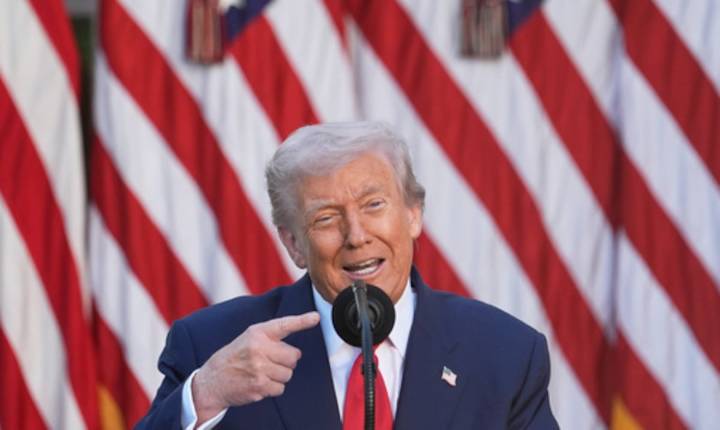 Donald Trump reúne a los senadores republicanos, a tres semanas del cierre parcial del gobierno federal