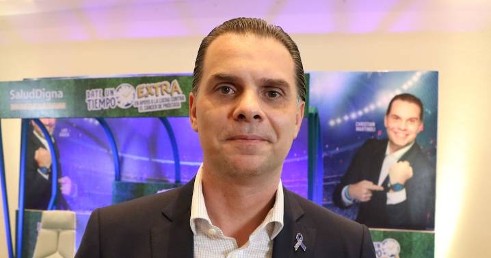 “¿De qué te vas a disfrazar Cambindo?“: Martinoli se burla de Santiago Fernández