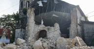 Philippines quake toll rises to 72, rescue continues