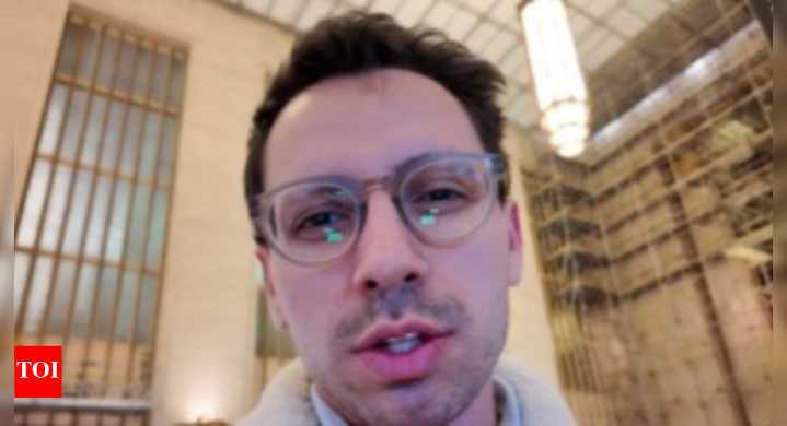 'Come to US, go to Disney World': Investor says his mother lost job in 2021 because of an H