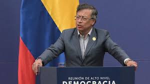 Petro acusa a EE. UU. de convertir el Caribe en zona de agresión y colonización