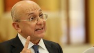 Procuraduría abrió indagación al ministro Montealegre por llamar ‘criminal de guerra’ a Álvaro Uribe