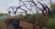 ´Bandada´, la nueva escultura de hierro gigante que decora Santa Marta