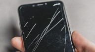 Sigue este truco para "borrar" rayones en la pantalla de tu smartphone: solo necesitas dos ingredientes