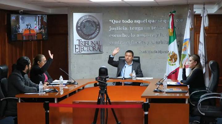 TEEH formaliza sentencia contra exfuncionarios de Epazoyucan por supuesta violencia política