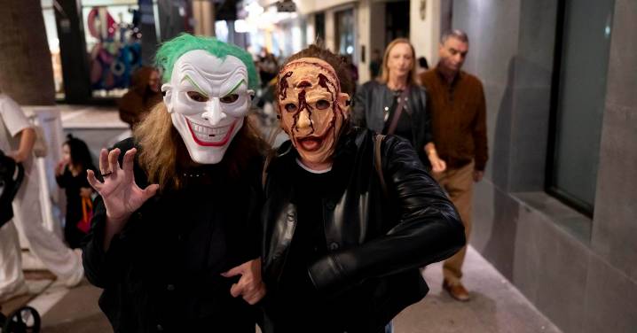 Las mejores imágenes de la noche en negro de Almería