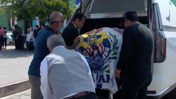 En Emotivo Funeral Despiden a Lalito, Aficionado de las Chivas Asesinado por Fanáticos