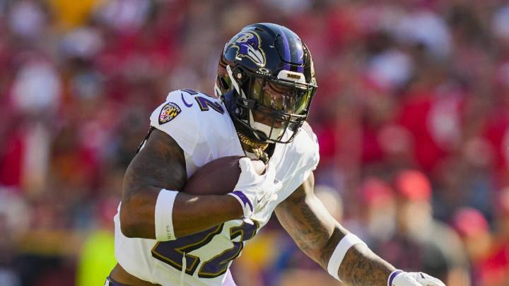 Ravens' Derrick Henry passes Walter Payton for fifth place on all