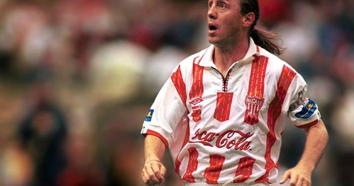 Extranjero emblemático, figura histórica del Necaxa hoy apoya a la Selección de Ecuador