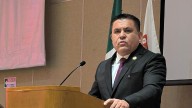 “Con Cabeza y Corazón”: Primer Informe Alex Domínguez