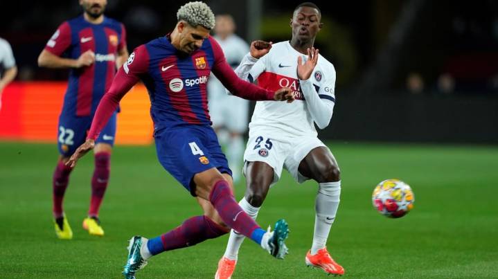 Barcelona y PSG juegan el partido más destacado del día en la Champions League