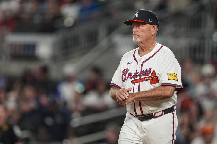 Deadspin | Braves manager Brian Snitker won't return in '26, moves to advisory role