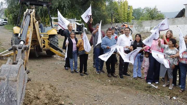 Tras 15 años de espera, pavimentarán calle Ciprés en Tehuacán; beneficiará a 5 mil habitantes