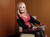 "¡Aún no estoy muerta!": Dolly Parton debió salir a aclarar que está bien tras una publicación de su hermana que alarmó a sus fans