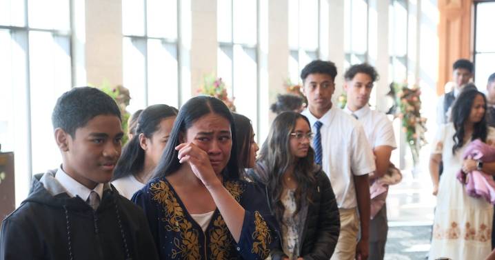 ‘He radiated peace’: Latter-day Saints and others reflect on President Russell M. Nelson’s public viewing