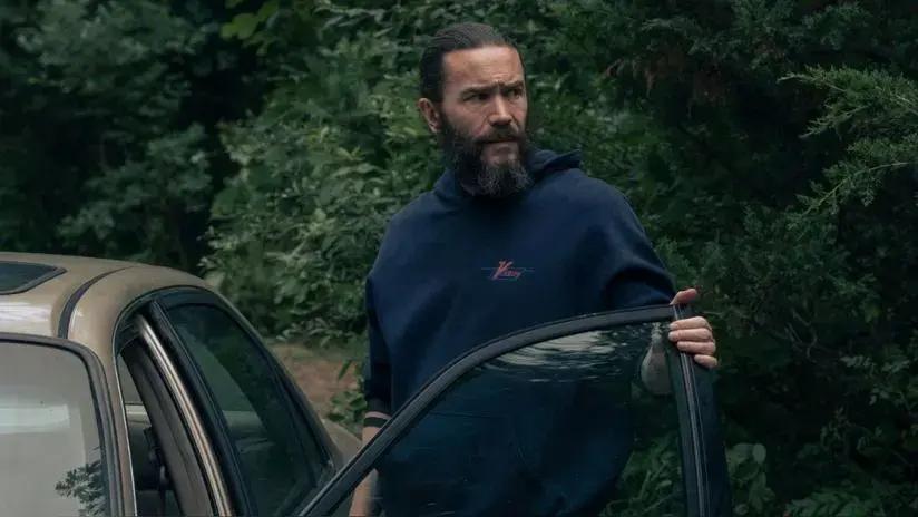 Tom Pelphrey habla de 'Task': por qué aceptó a Robbie, su química con Mark Ruffalo y lo que no se ve en la serie de HBO