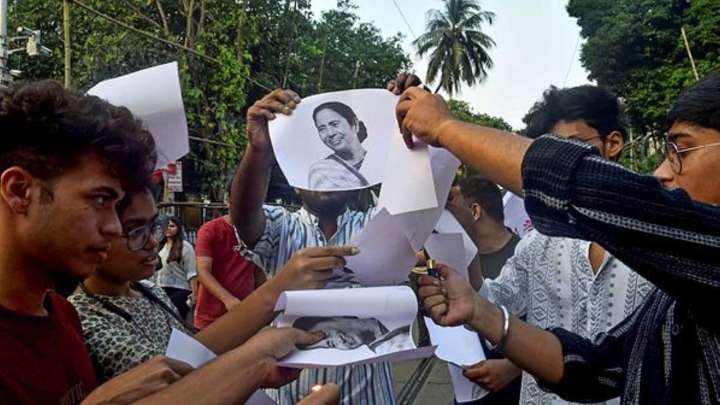 Bengal ‘gangrape’ case: Father of woman seeks Mamata’s forgiveness: ‘She is like mother’