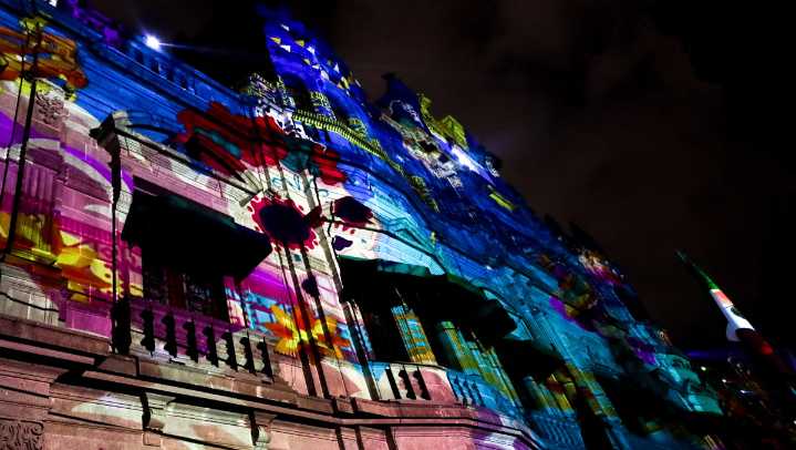 Video Mapping de Todos Santos en la Catedral de Puebla; AQUÍ los detalles