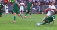 “Actuación desastrosa”: escándalo en Brasil por penal contra Gonzalo Tapia en el clásico entre Sao Paulo y Palmeiras
