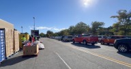Food bank serves 500 families during government shutdown at Military Circle
