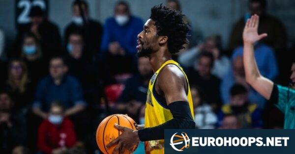 Baskonia signs Kobi Simmons on two