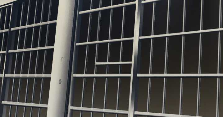 Officer accused of soliciting inappropriate pictures from woman in custody