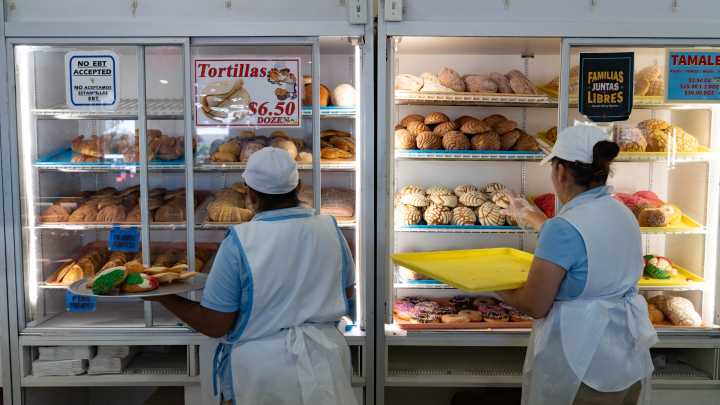 ¿Qué supermercados del área metropolitana de Phoenix venden pan de muerto?