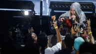¿Quién es César Echeverría, el Fan "Guapo" con el que Belinda Quiso una Selfie en un Concierto?