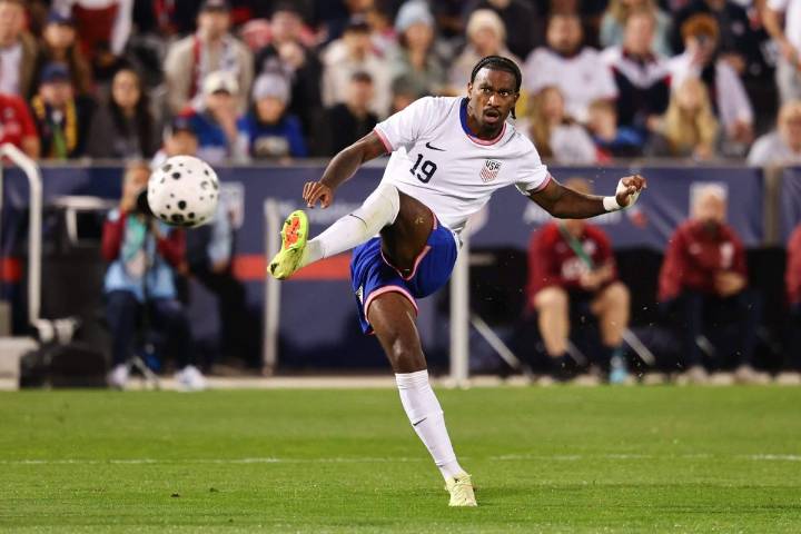 All Wright for U.S, not quite for Ronaldo, England qualify for World Cup at a canter