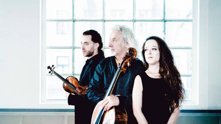 Hijo de tigre... el legendario Mischa Maisky se presentará en Medellín con sus hijos