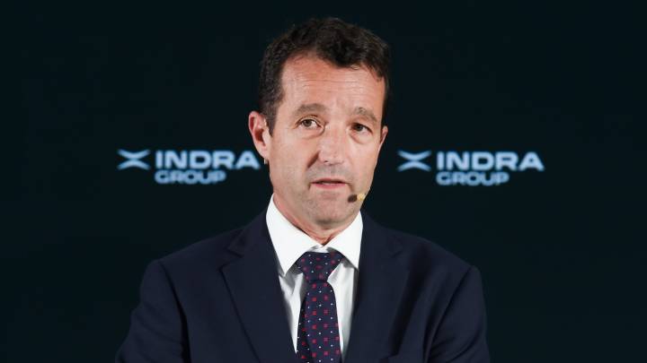 Indra entregará los primeros 8x8 en 2026 y saca músculo frente a SAPA